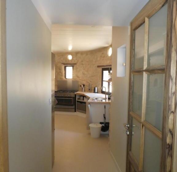 پانسیون L Auguste Maison D Hôtes