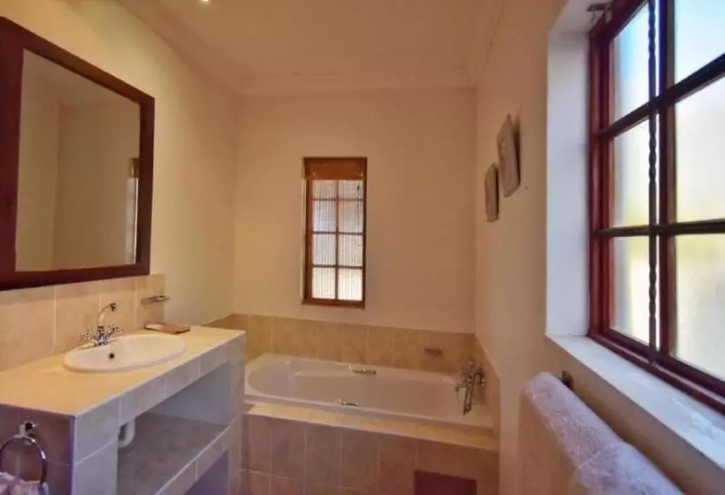 Majatalo The Clarens Place