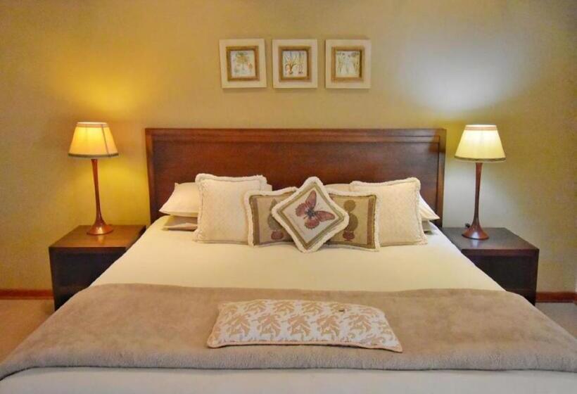 펜션 The Clarens Place