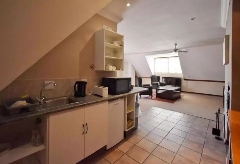 Majatalo The Clarens Place