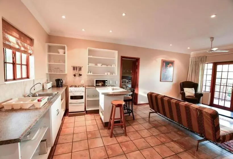 Majatalo The Clarens Place