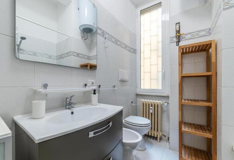 Piazza Bologna Apartments