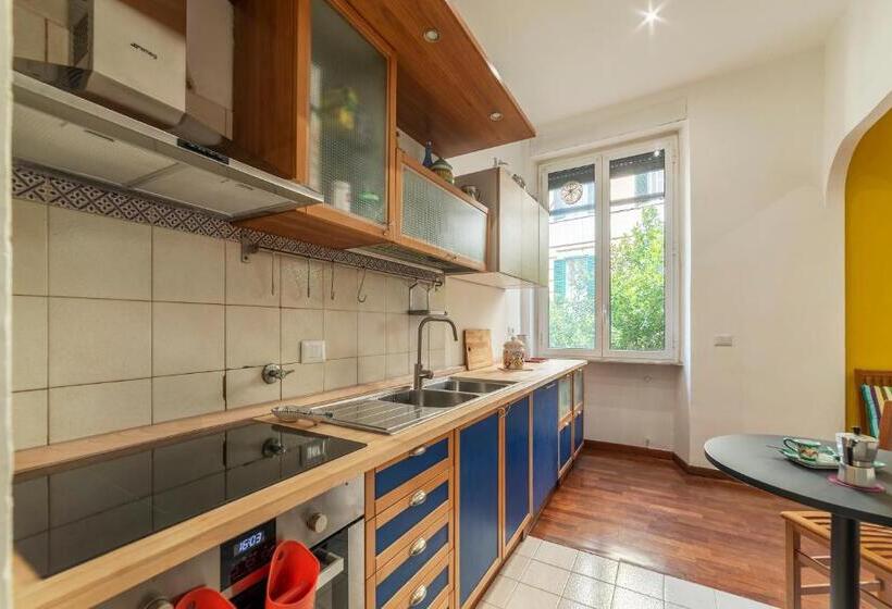 Piazza Bologna Apartments