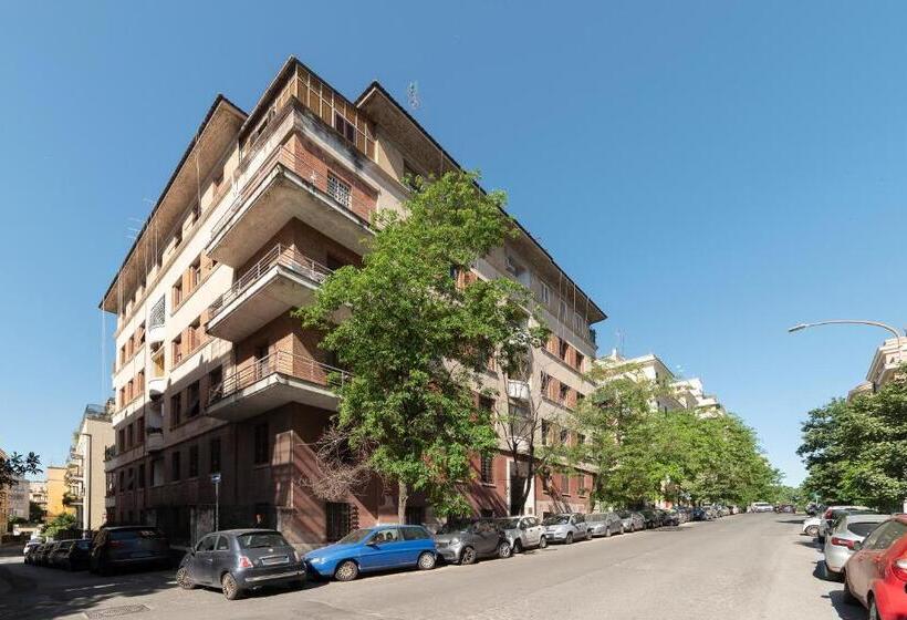 Piazza Bologna Apartments
