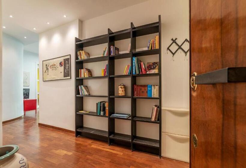 Piazza Bologna Apartments