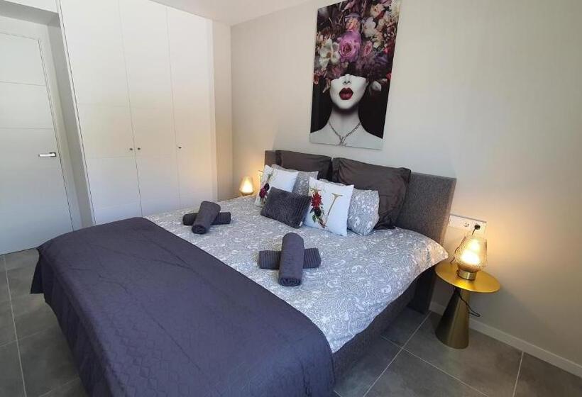 Pool & Snooker Villa