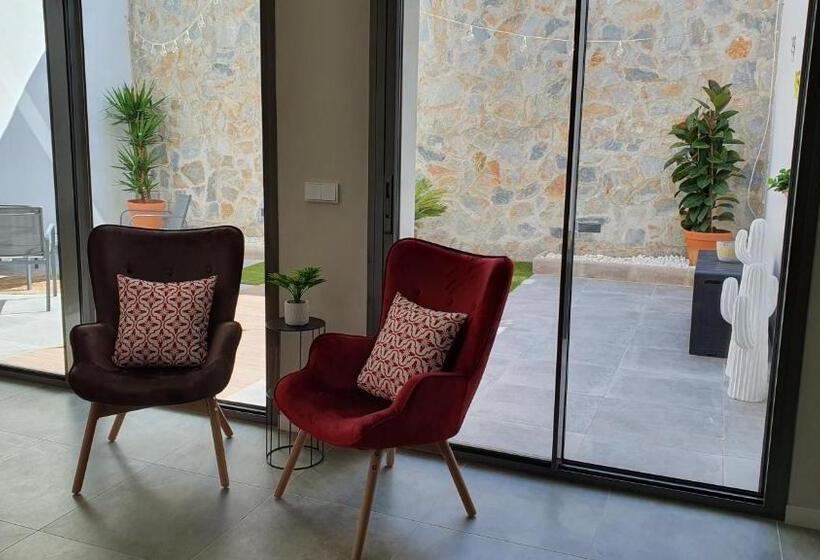 Pool & Snooker Villa