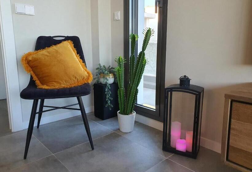 Pool & Snooker Villa