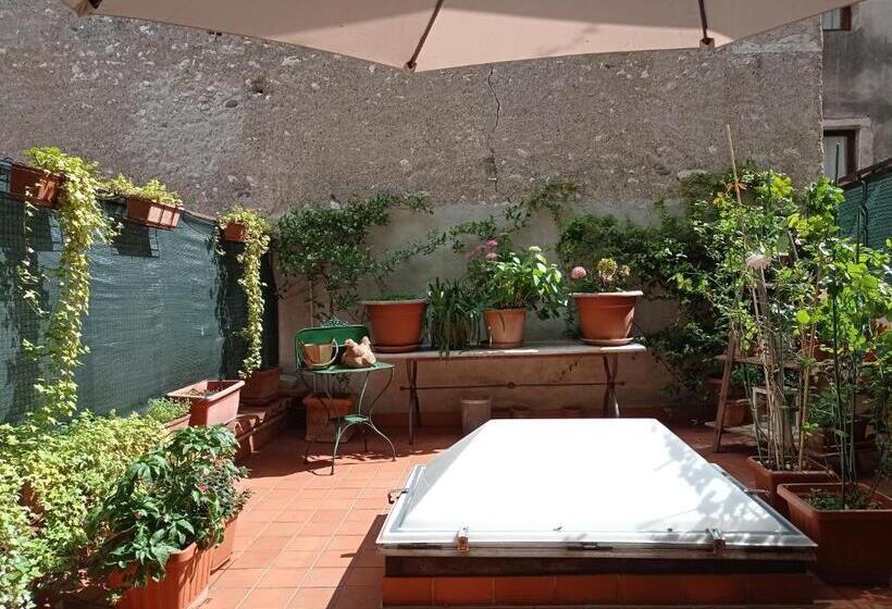 B&b S. Trinità 18 Suites & Rooms