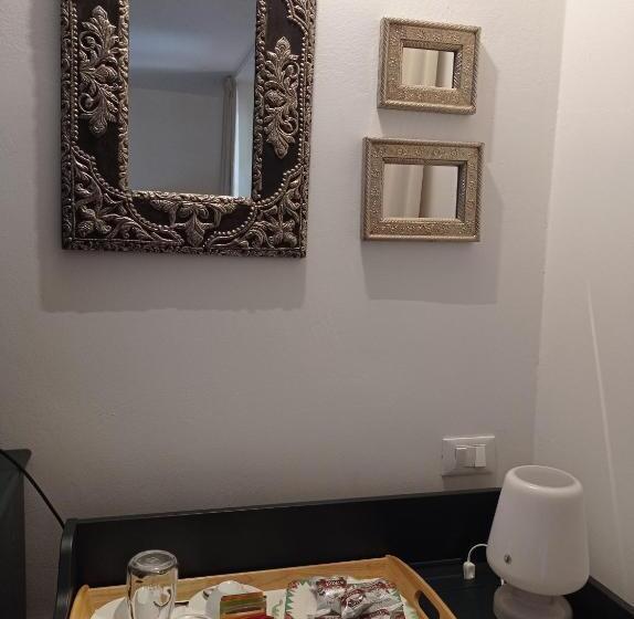 B&b S. Trinità 18 Suites & Rooms