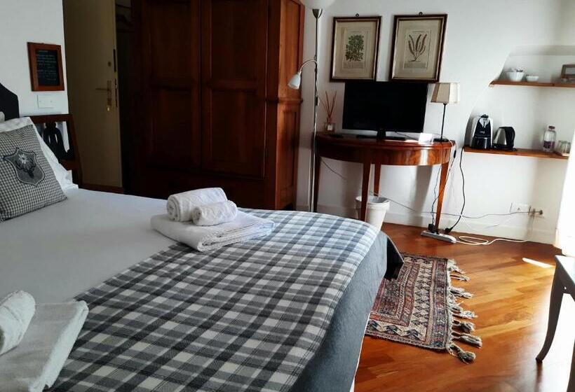 B&b S. Trinità 18 Suites & Rooms