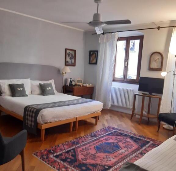 B&b S. Trinità 18 Suites & Rooms