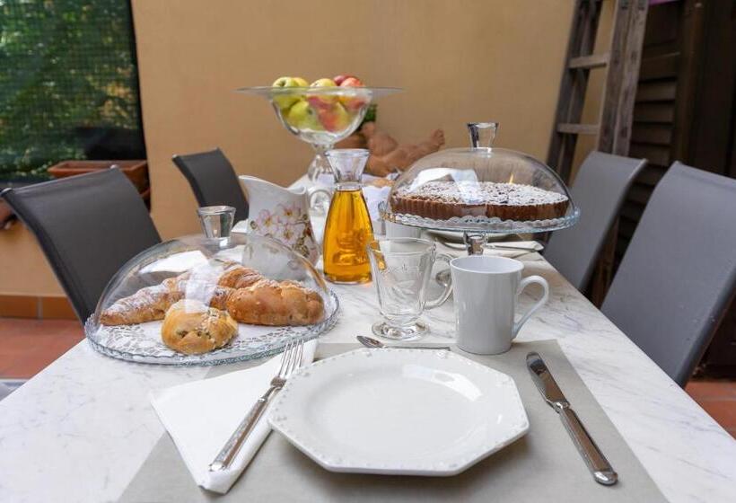 B&b S. Trinità 18 Suites & Rooms