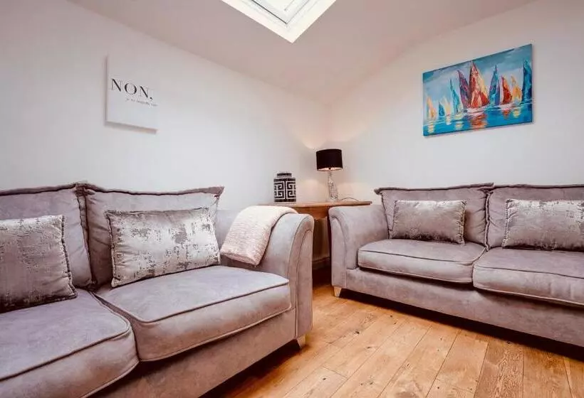 Norfolk Holiday Cottage 4 Bed Luxury Dog Friendly