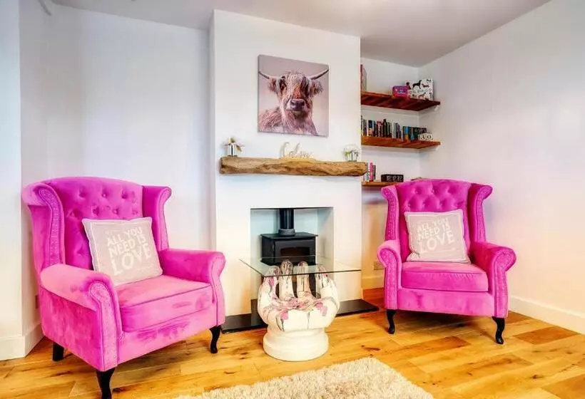 Norfolk Holiday Cottage 4 Bed Luxury Dog Friendly