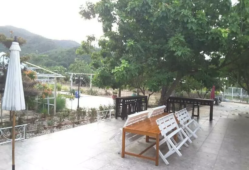 پانسیون โรสชาเลต์ Rose Chalet