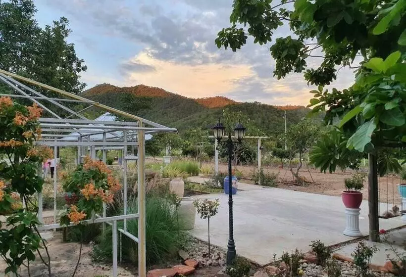 پانسیون โรสชาเลต์ Rose Chalet