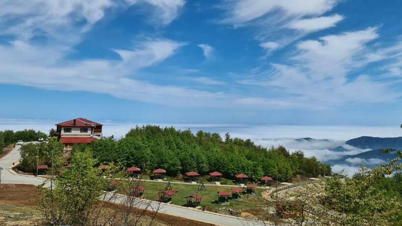 Flora Handüzü Resort & Wellness Bungalow