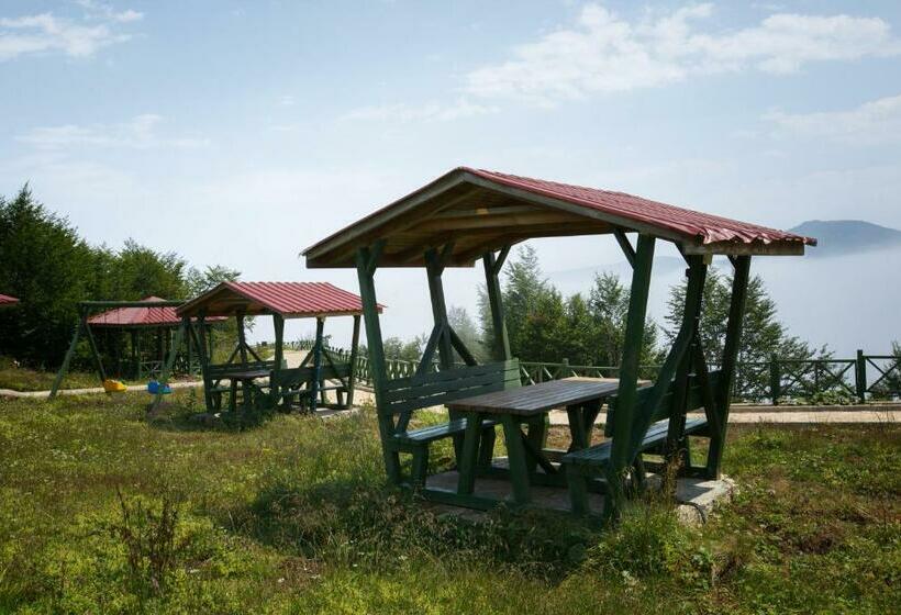 Flora Handüzü Resort & Wellness Bungalow