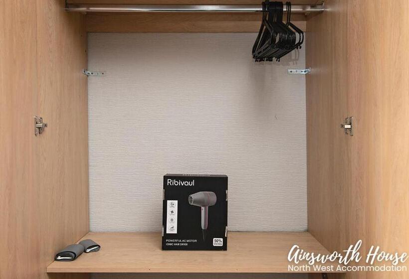 Ainsworth House Serviced Accommodation