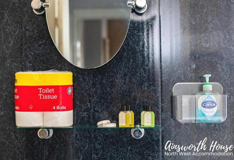 Ainsworth House Serviced Accommodation