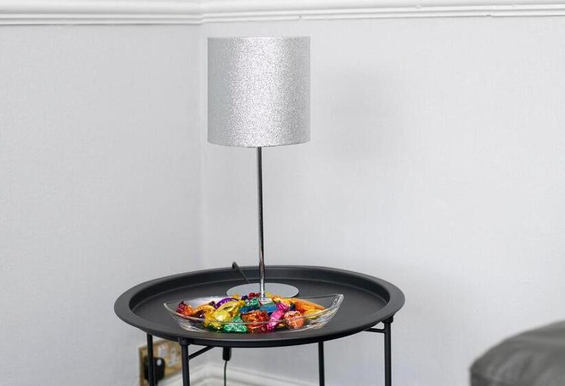 Ainsworth House Serviced Accommodation