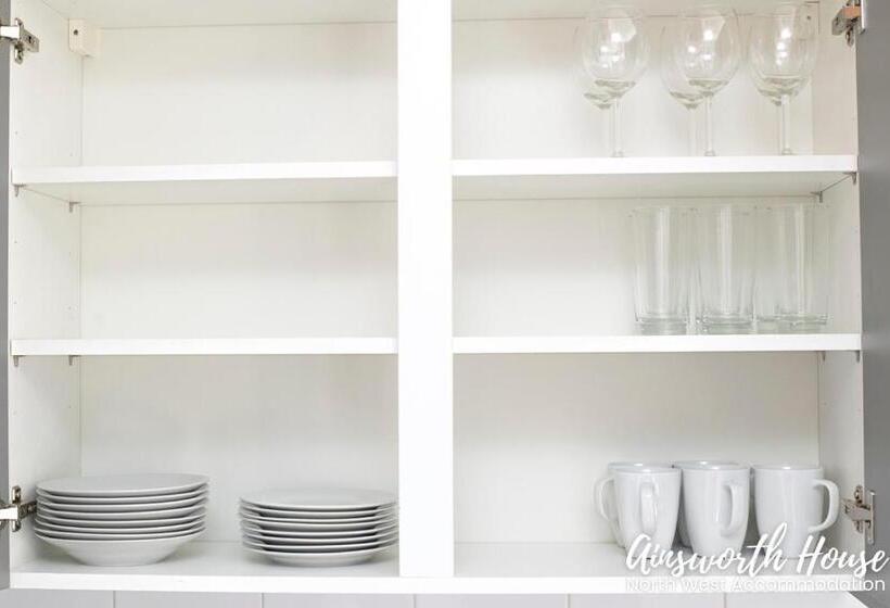 Ainsworth House Serviced Accommodation