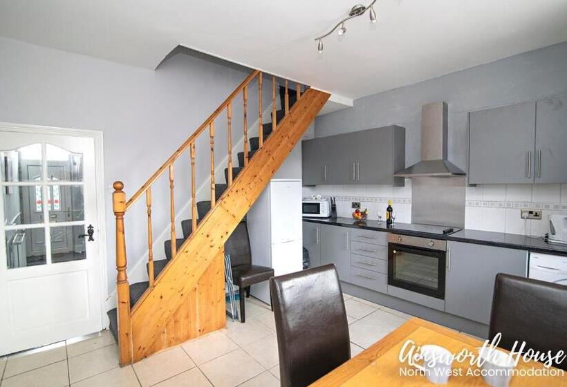 Ainsworth House Serviced Accommodation