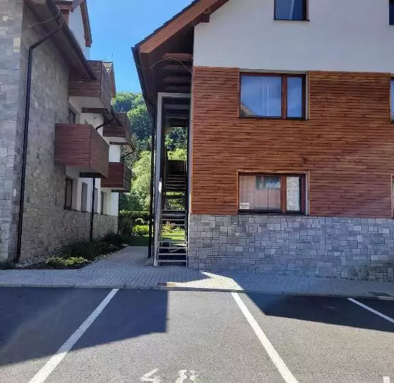 Artur Apartment Myto