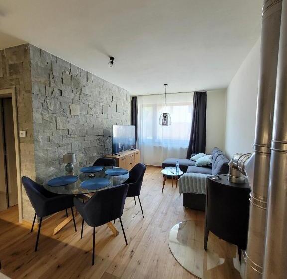 Artur Apartment Myto