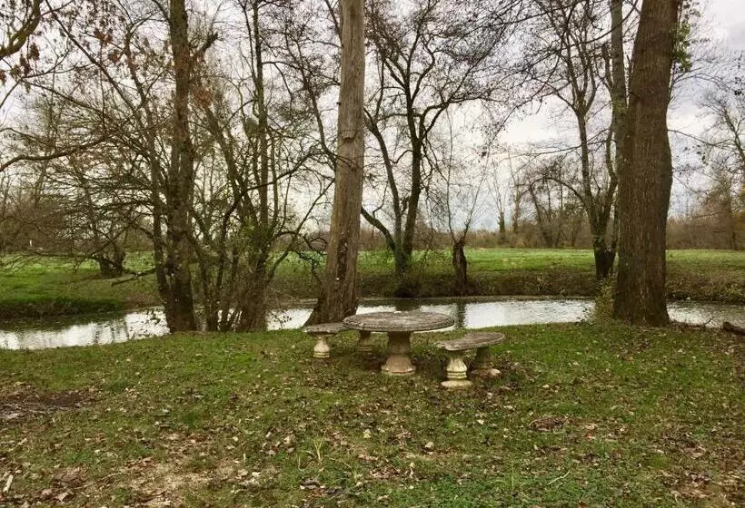 Aamiaismajoitus (B&B) Studio En Ville Et Campagne