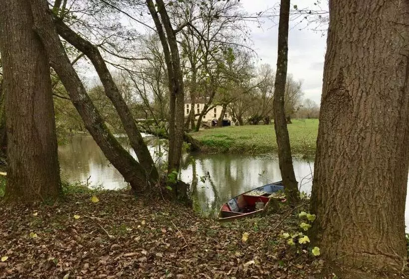 Aamiaismajoitus (B&B) Studio En Ville Et Campagne