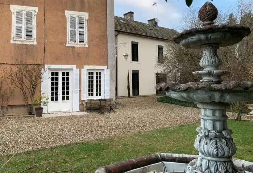 Aamiaismajoitus (B&B) Studio En Ville Et Campagne