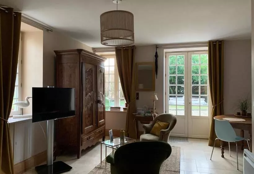 Aamiaismajoitus (B&B) Studio En Ville Et Campagne