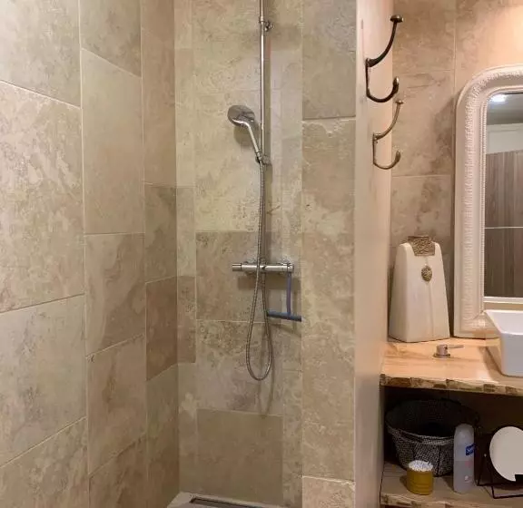 Aamiaismajoitus (B&B) Studio En Ville Et Campagne