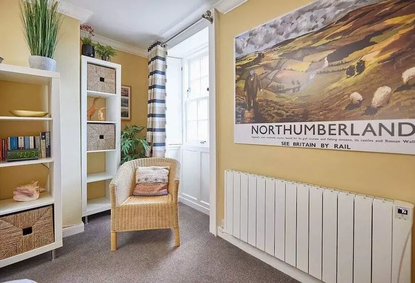 Host Stay Muggles Mews