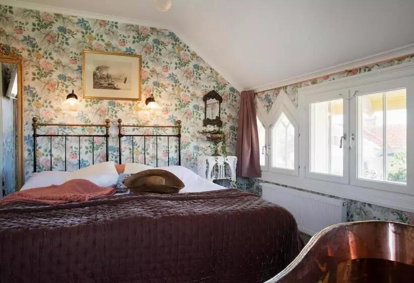 Hotelli Strandflickornas Annex Gula Villan