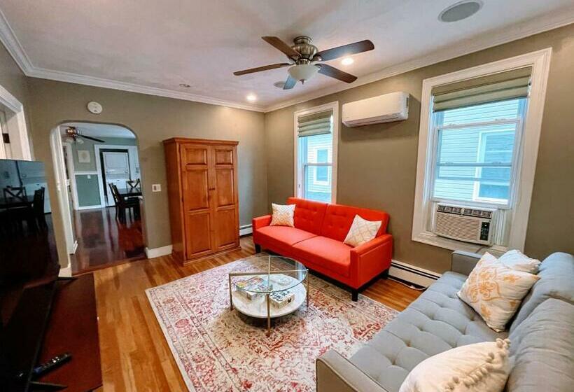 Luxury Executive Suite Harvard Allston 3 Bedrooms 2 Baths