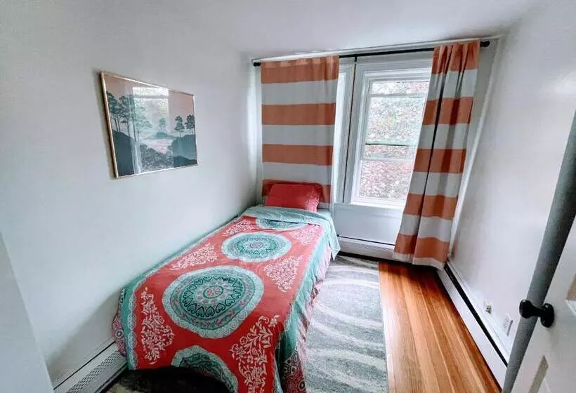 Luxury Executive Suite Harvard Allston 3 Bedrooms 2 Baths
