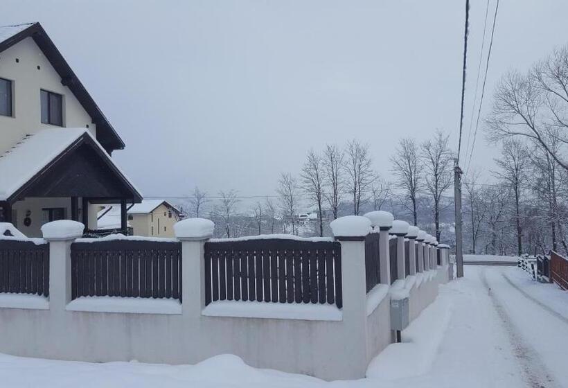 پانسیون Casa Aryana, Adults Only