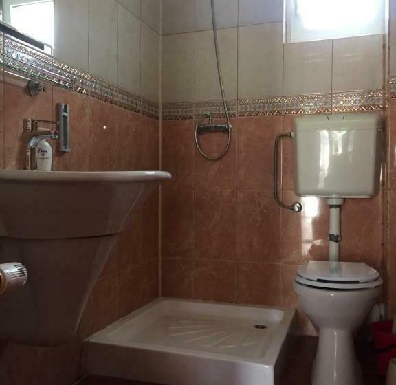 پانسیون Casa Galbena Busteni