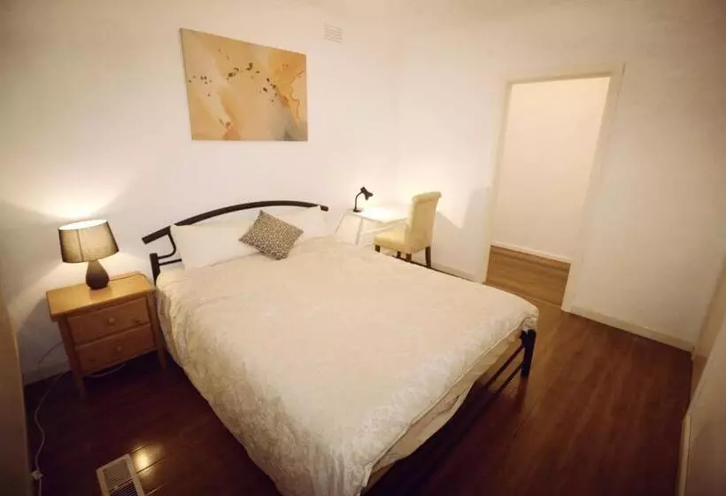 ペンション Sunny House Melbourne Airport Home