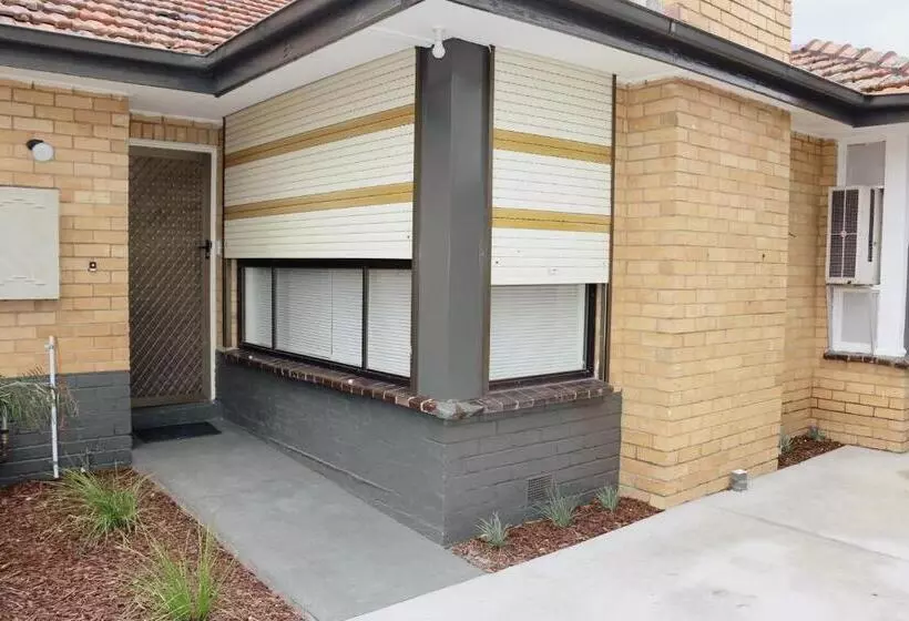 ペンション Sunny House Melbourne Airport Home