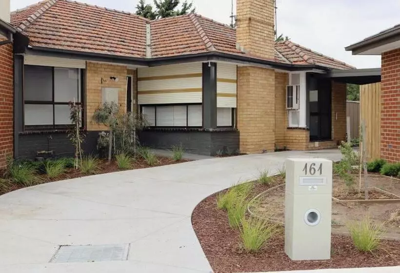 ペンション Sunny House Melbourne Airport Home