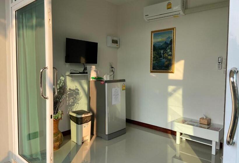 渡假胜地  ร่มปาล์มรีสอร์ท สระบุรี Rompalm Saraburi