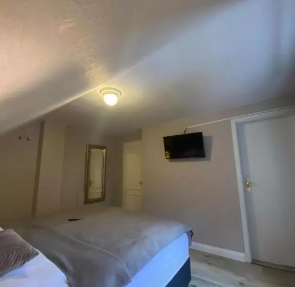 Villa Burgau B&b