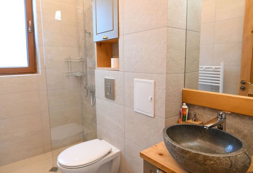 Villa Raphael Near The Pirin Golf Resort