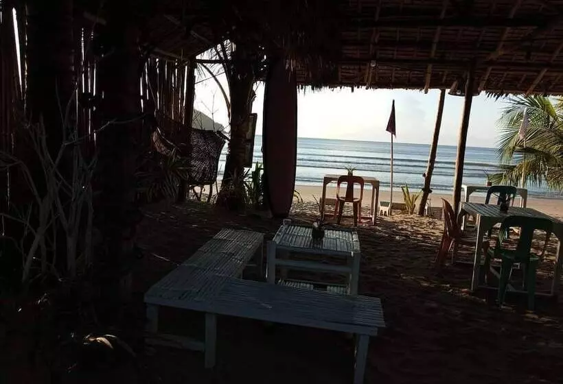 ユースホステル Zhaya S Beach & Cottages