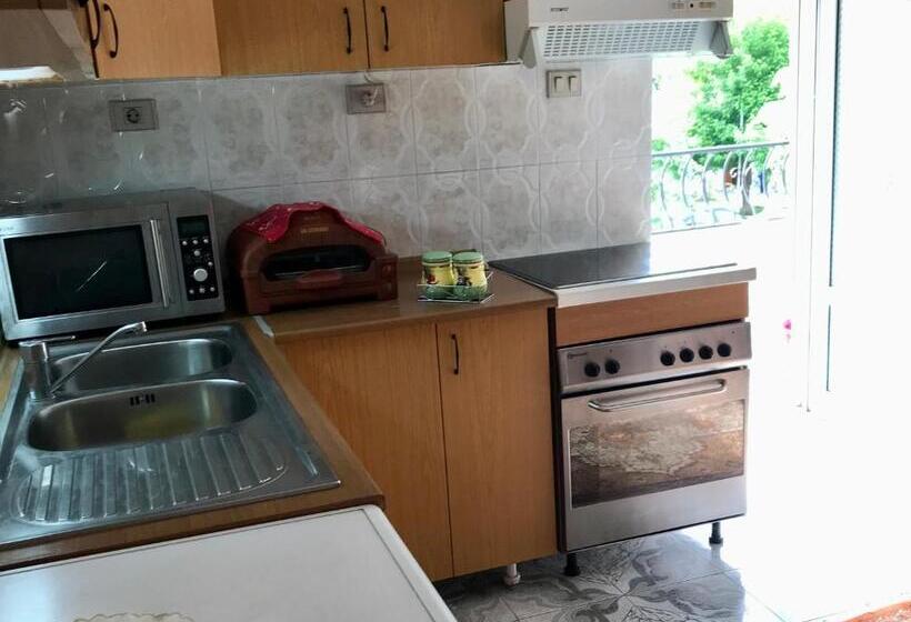 Lovely Apartment In Front Of The Lake