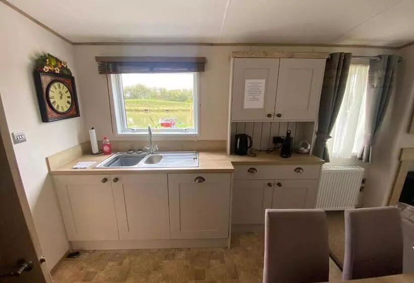 Starling Six Berth Caravan